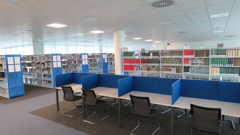 Bibliothek Campus Mühlheim Bibliothek am Campus Mühlheim