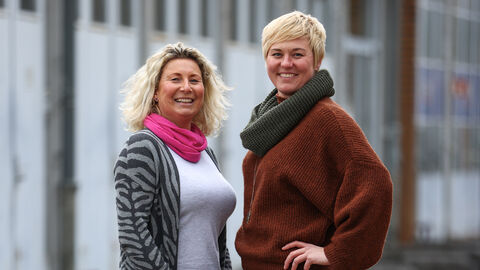 Foto von Jeanette Hahm und Miriam Kronbichler - Beratungsstelle PSU der HöMS