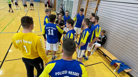 Die ehemalige Bundesligaspielerin PK‘in Anna-Maria Spielvogel schwörte das Team Nordhessen nochmal richtig ein und machte klar, dass alles außer einem Sieg im letzten Spiel nicht akzeptabel sei