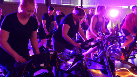 11. Indoor - Cycling - Advent - Marathon der HöMS Foto der Teilnehmer des 11. Indoor - Cycling - Advent - Marathon der HöMS