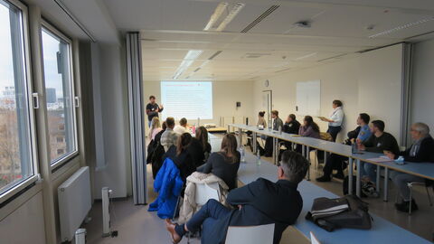 Workshop-Phase Workshop-Phase mit Teilnehmerinnen und Teilnehmern