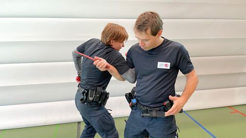 Szenario beim Seminar "Train the Trainer" Teilnehmer des Seminar "Train the Trainer" in Kassel bei einem Szenario