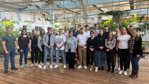 Studierende des Campus Kassel trafen Holocaust-Überlebende Evelyn Apte