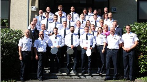 Gruppenfoto Indienststellung Wachpolizei