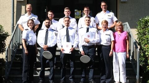 Gruppenfoto Indienststellung Wachpolizei Polizeipräsidium Westhessen Gruppenfoto Indienststellung Wachpolizei Polizeipräsidium Westhessen