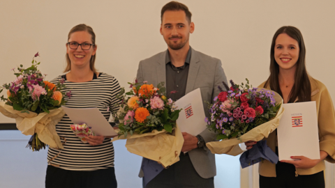 Hochschultag der HöMS - die drei Nomminierten für die Verleihung des Hochschulpreises des Fachbereichs Verwaltung Hochschultag der HöMS - die drei Nomminierten für die Verleihung des Hochschulpreises des Fachbereichs Verwaltung