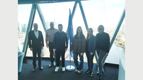 Masterstudierende der HöMS mit Prof. Dr. Christoph Görisch