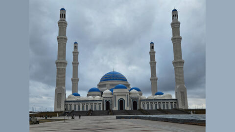 Zentralmoschee Astana, größte Moschee Zentralasiens